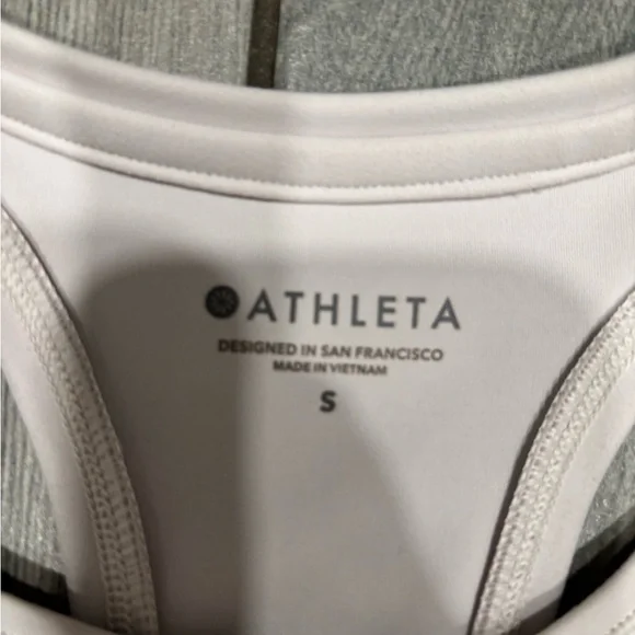 Athleta Shanti Watercolor Stripe Crop Tank Top size Small - Picture 4 of 6